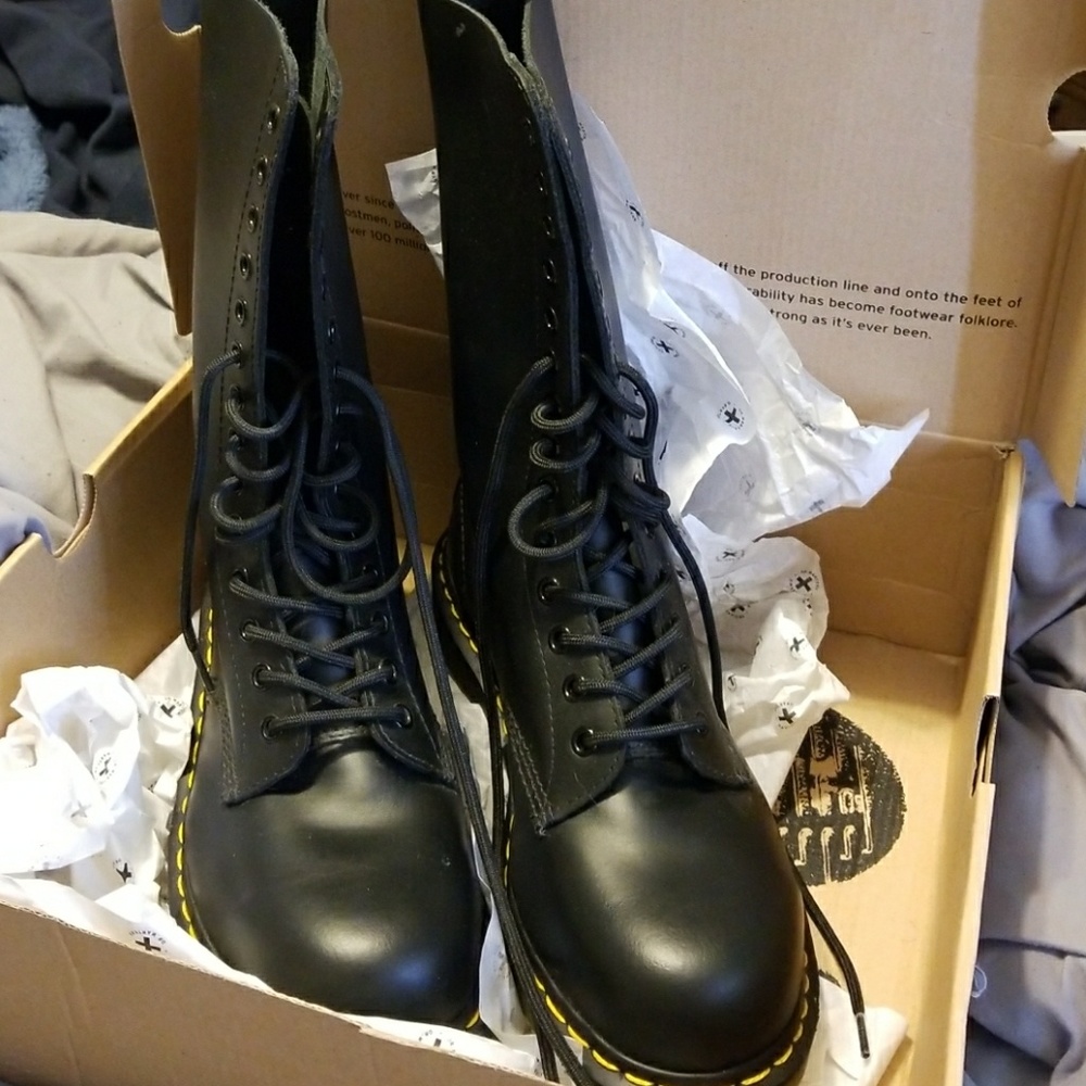 Dr. Martens